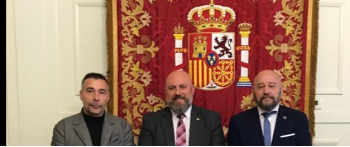 La AVT se reúne con el Delegado de Gobierno en Navarra y el Alcalde de Pamplona